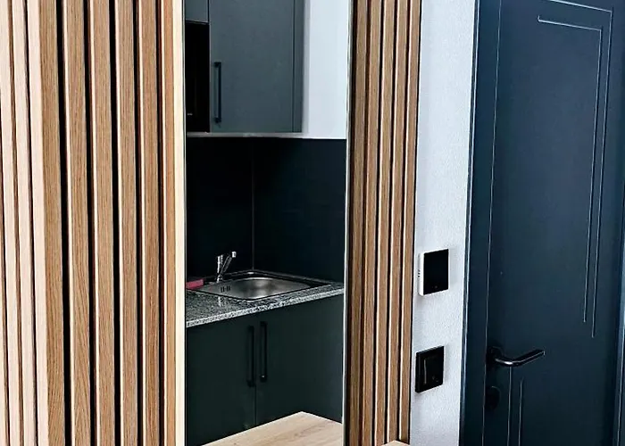 מלון דירות Hira Boarding